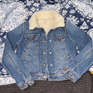 Girls or Boys Cat & Jack Blue Jean Jacket with Sherpa Collar. Brand new!